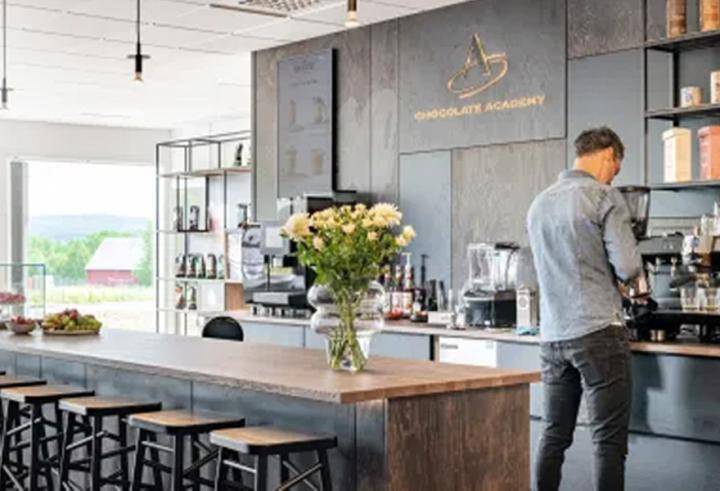 Beverage academy